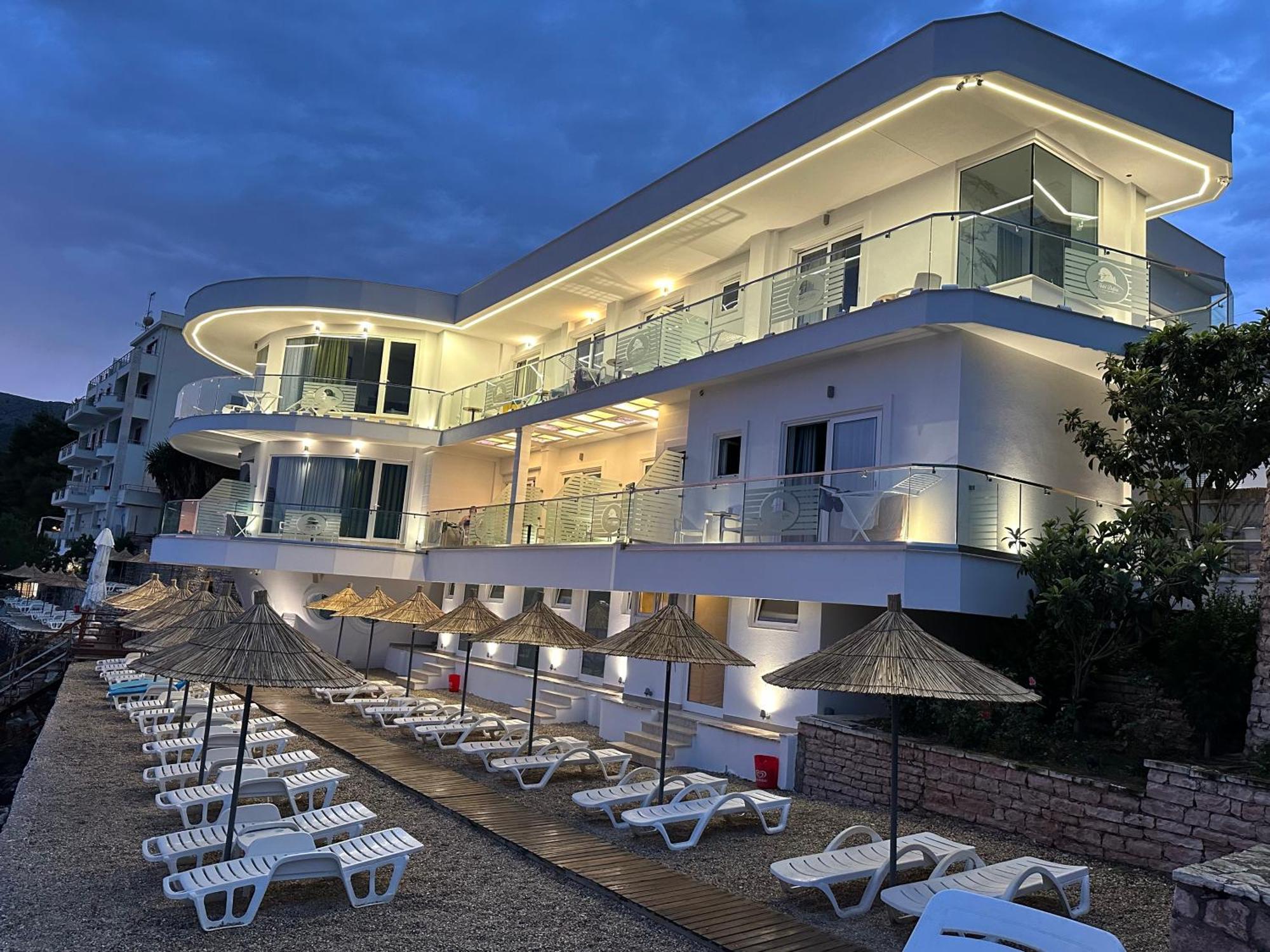 德尔芬妮酒店 Sarandë 外观 照片
