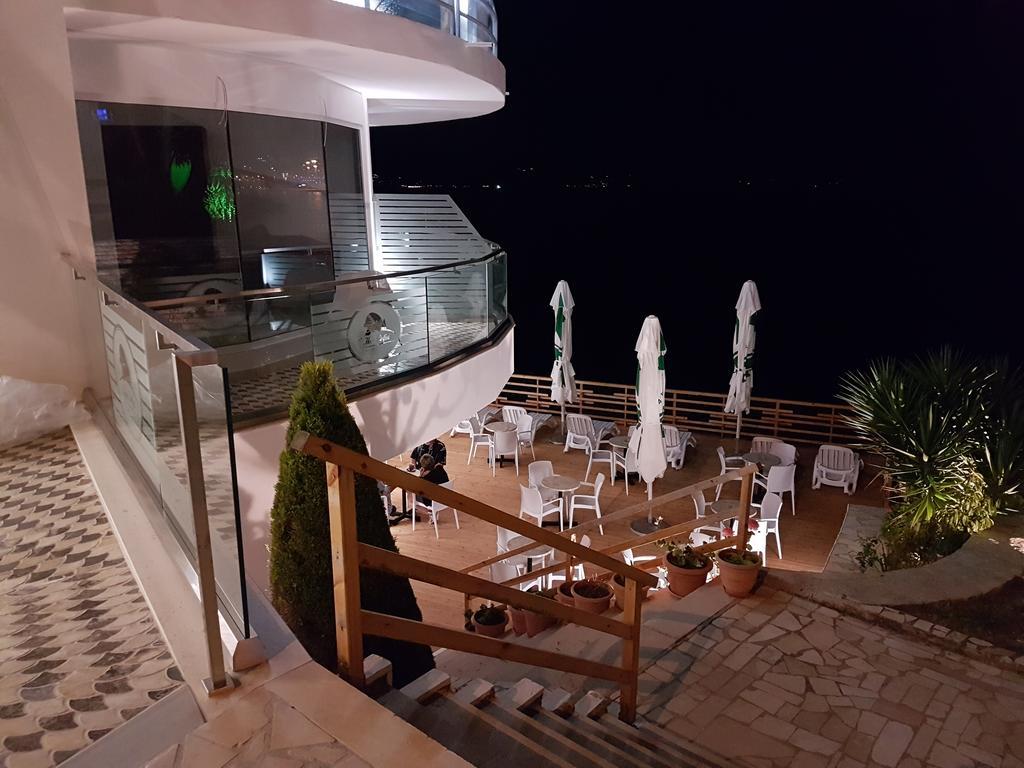 德尔芬妮酒店 Sarandë 外观 照片